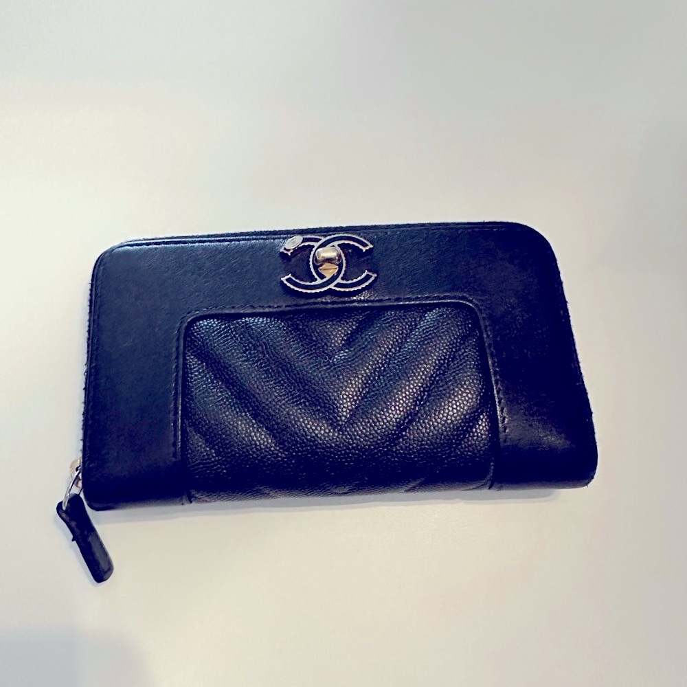 Chanel Black Leather Wallet - Picture 15 of 15